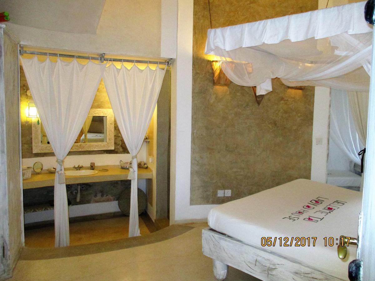 Fortamu Lady D House Watamu Esterno foto